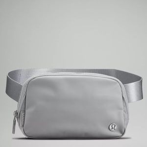 lululemon everywhere belt bag 🤍